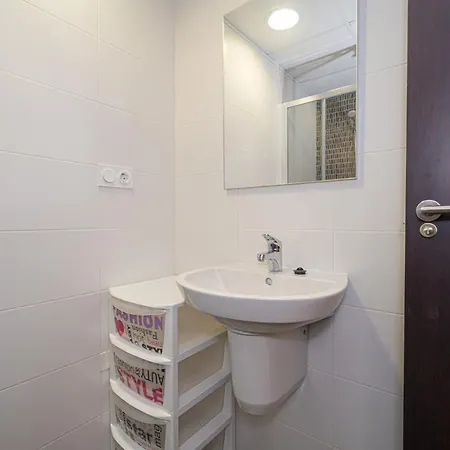 Mariphils Apartamento *